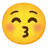 Baciare la faccia con gli occhi chiusi