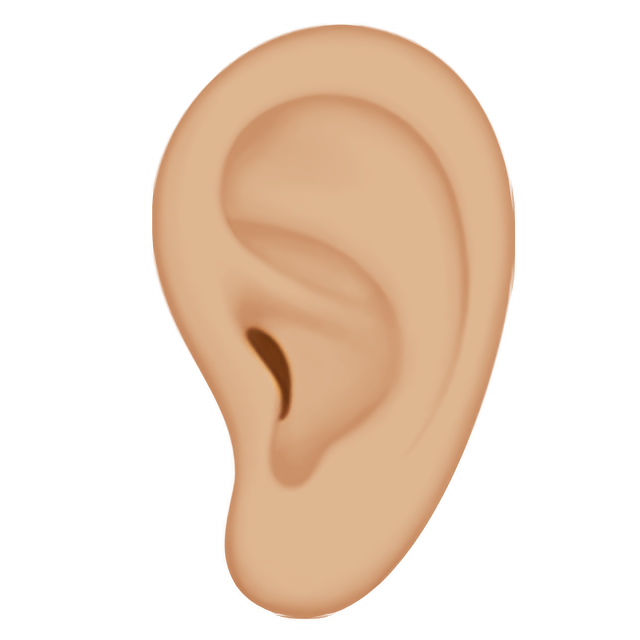 Ear: Medium-Light Skin Tone